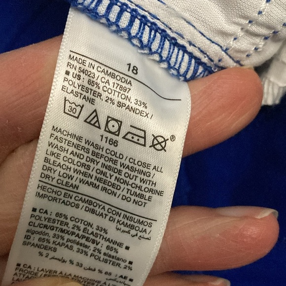 Old Navy Blue Bermudas with Cotton Fabric - Picture 7 of 7